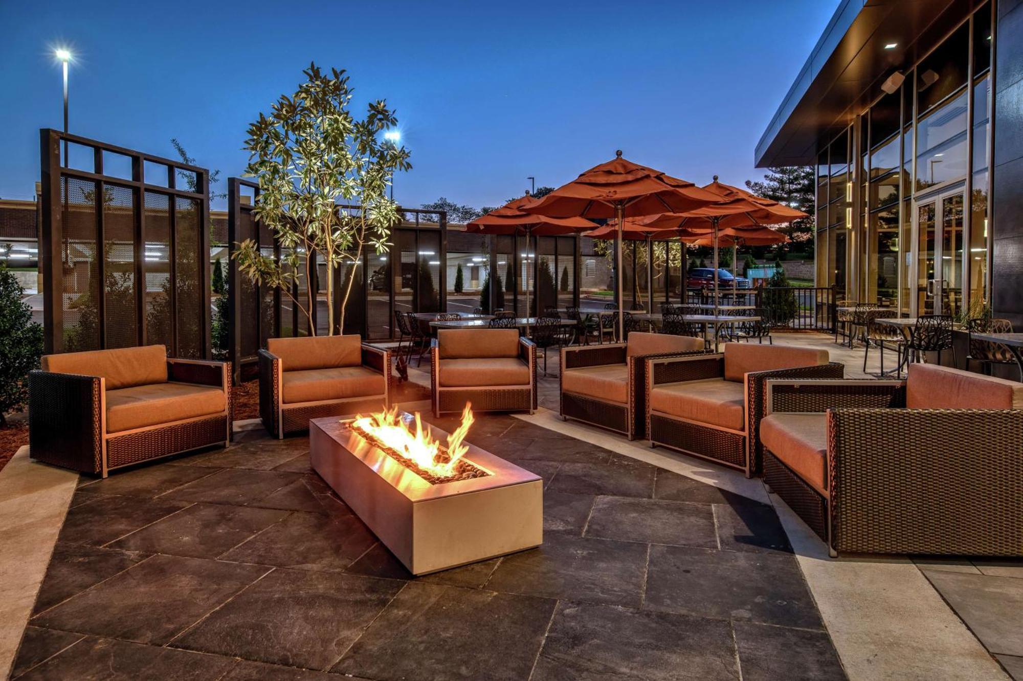 Hilton Franklin Cool Springs Hotell Exteriör bild